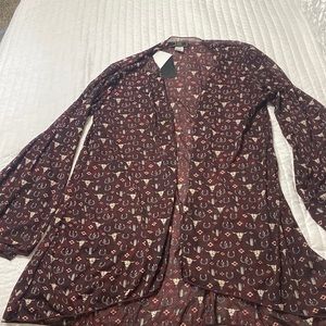 BRAND NEW⭐️ L&B cardigan